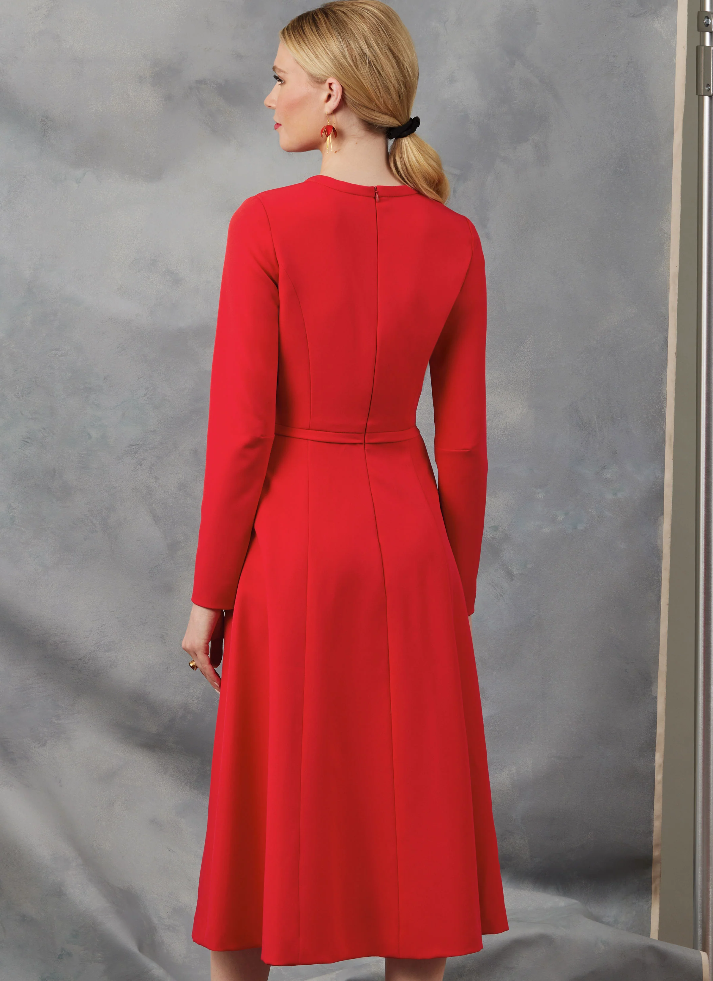 Vogue Dress V2044 - Image 5