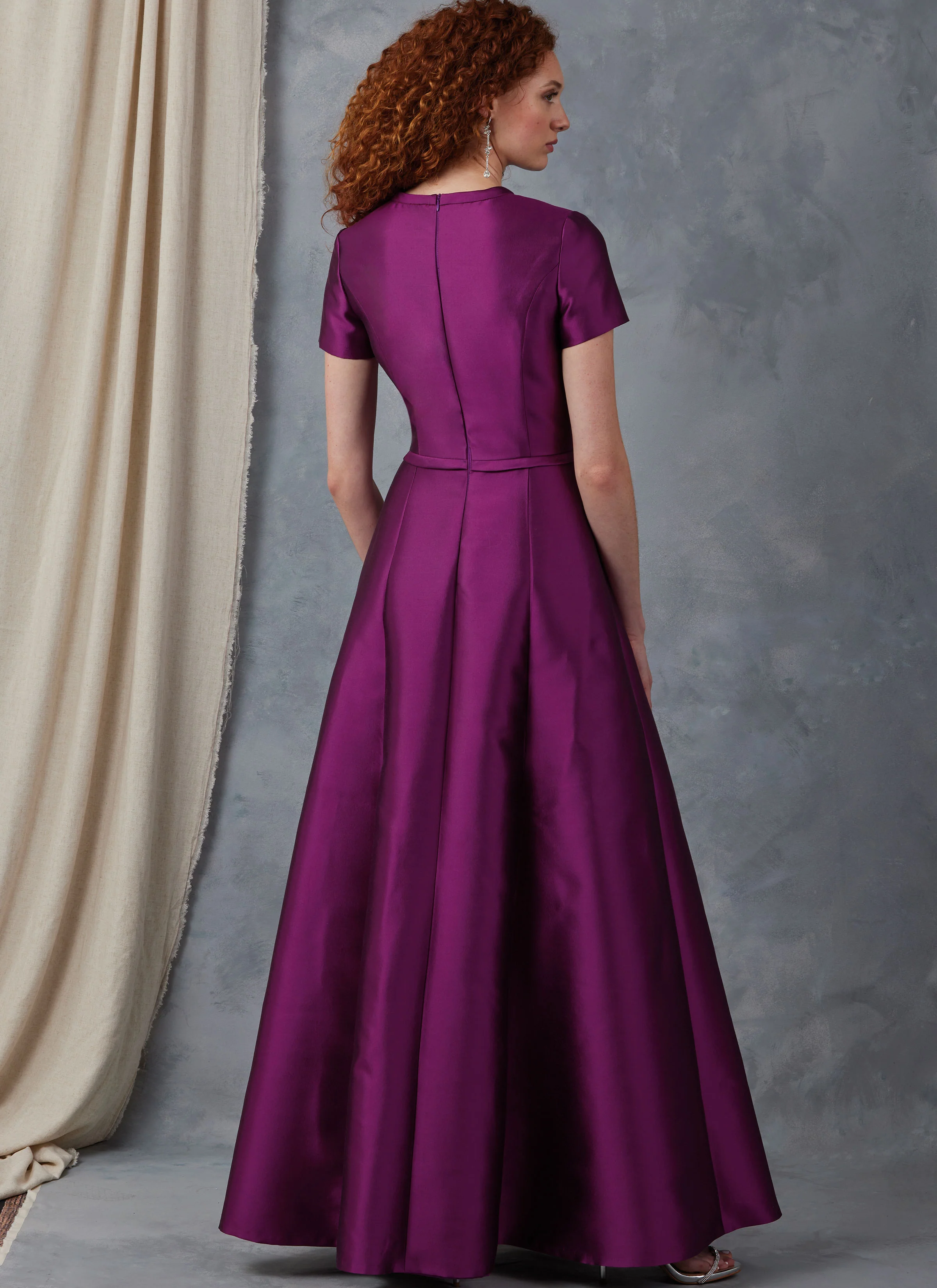 Vogue Dress V2044 - Image 6