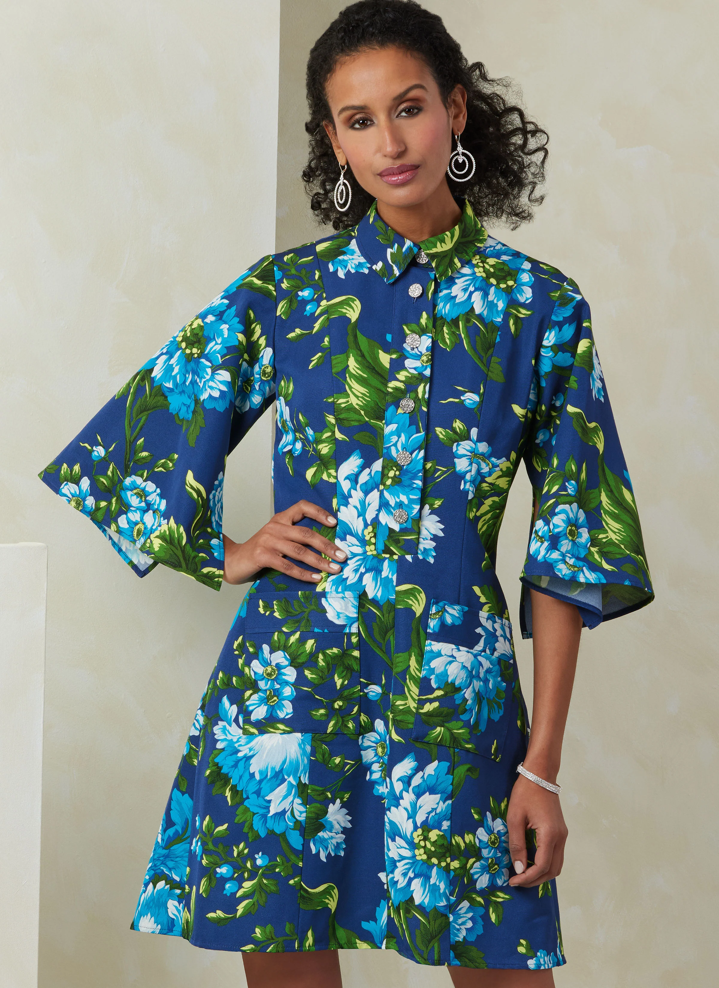 Vogue Dress V2083 - Image 3