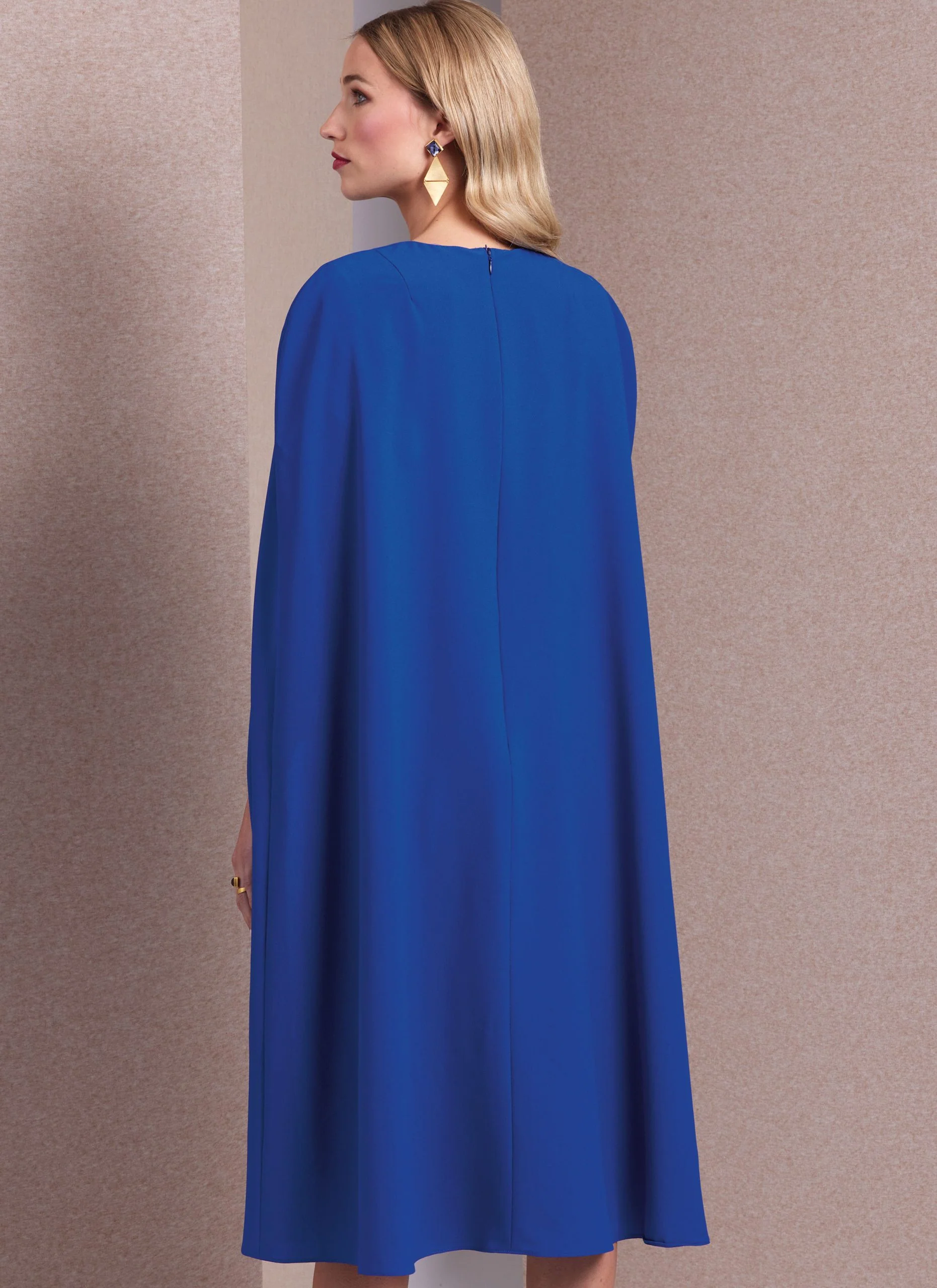 Vogue Dresses V1982 - Image 5