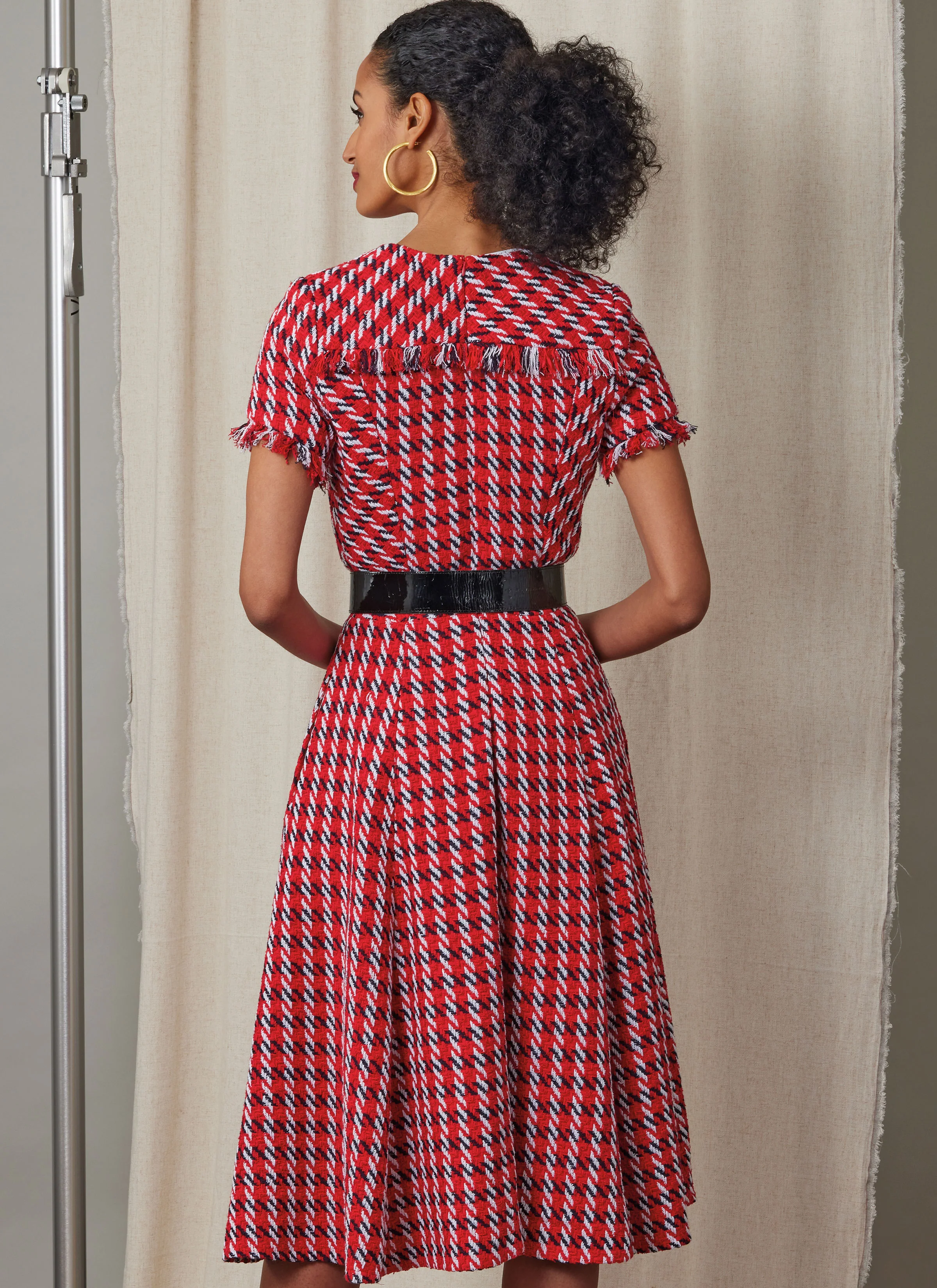 Vogue Dresses V2046 - Image 5