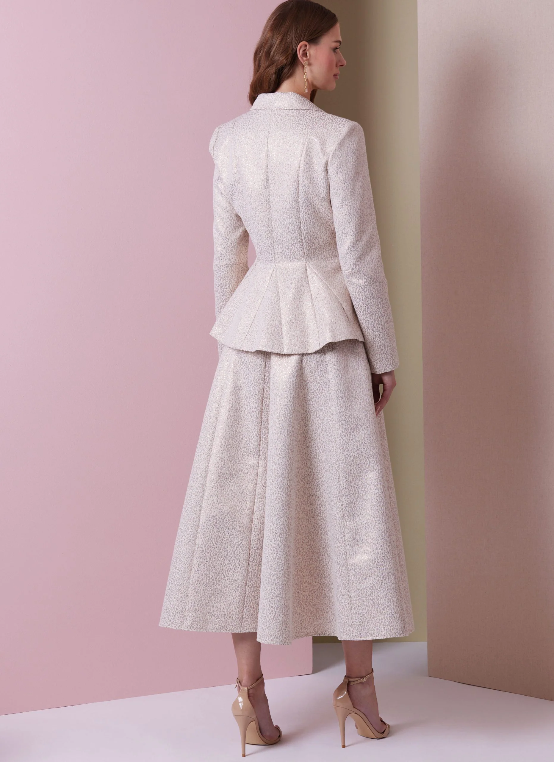 Vogue Jacket, Skirt & Trousers V2018 - Image 5