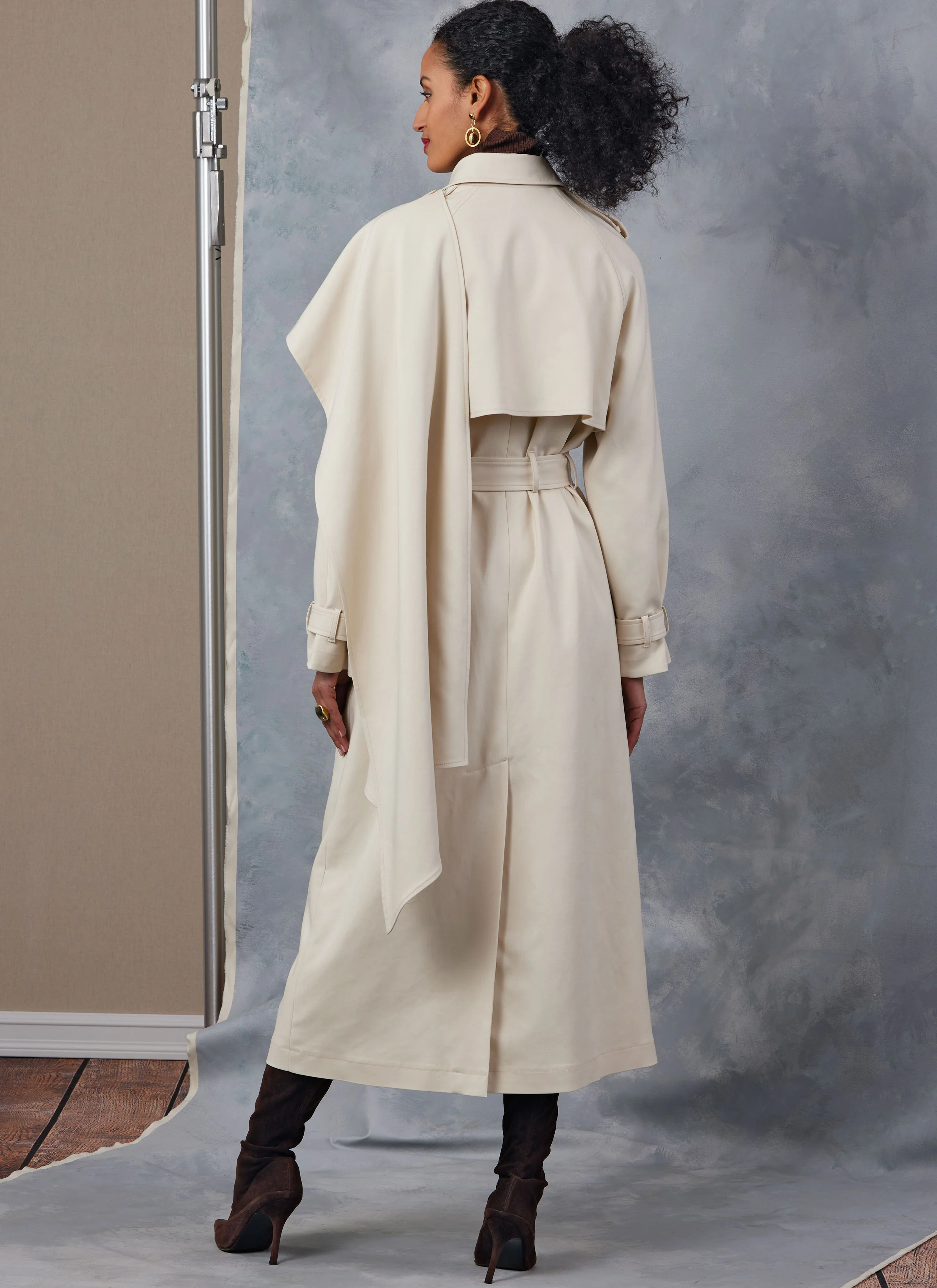Vogue Trench Coat V2055 - Image 4